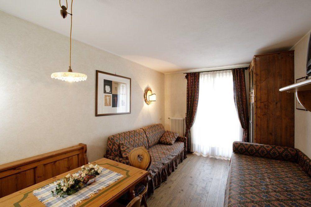 Hotel Perla Madonna di Campiglio Exterior photo