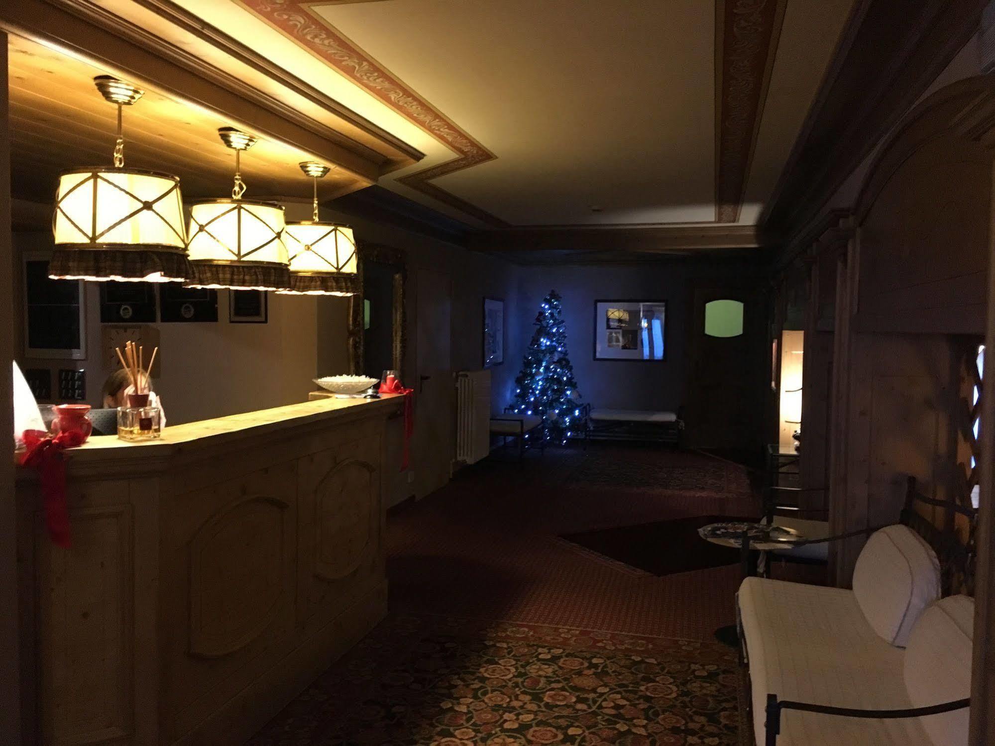 Hotel Perla Madonna di Campiglio Exterior photo