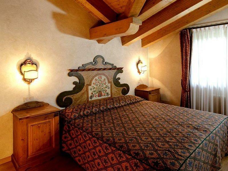 Hotel Perla Madonna di Campiglio Exterior photo