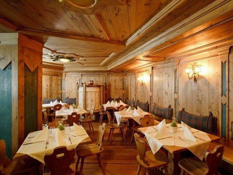 Hotel Perla Madonna di Campiglio Exterior photo